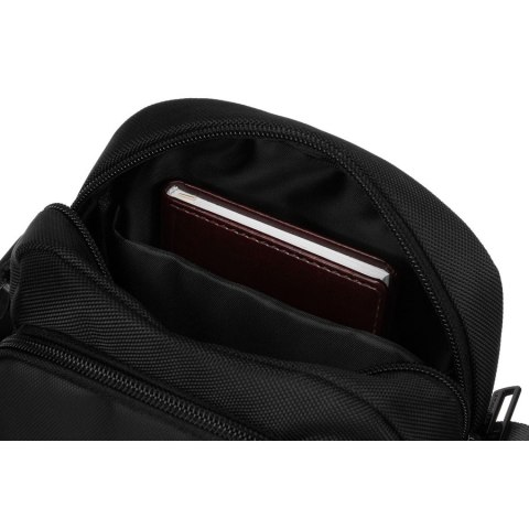 Czarna, mała listonoszka męska z cordury - Peterson