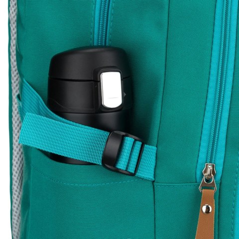 Zielony, młodzieżowy plecak szkolny z poliestru zawieszony na regulowanych szelkach - Peterson