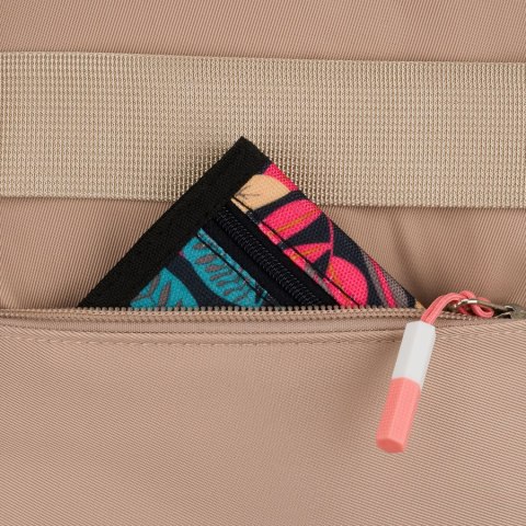 Młodzieżowy plecak szkolny z poliestru w beżowo-różowym kolorze z przegrodą na laptopa - Peterson