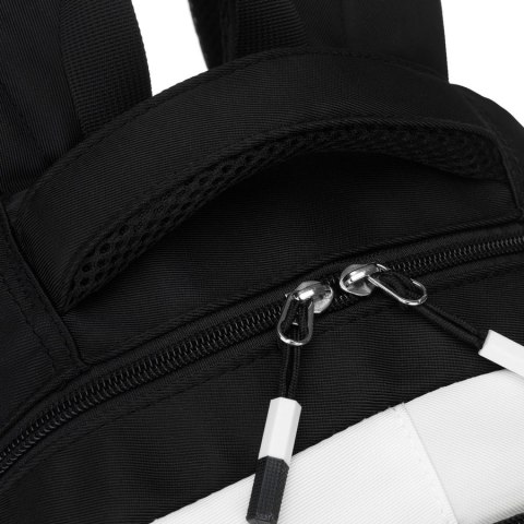 Młodzieżowy plecak szkolny z poliestru w czarnym kolorze z przegrodą na laptopa, odporny na wilgoć - Peterson
