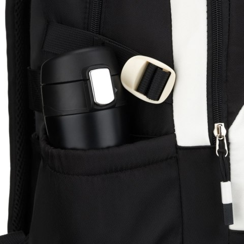 Młodzieżowy plecak szkolny z poliestru w czarnym kolorze z przegrodą na laptopa, odporny na wilgoć - Peterson