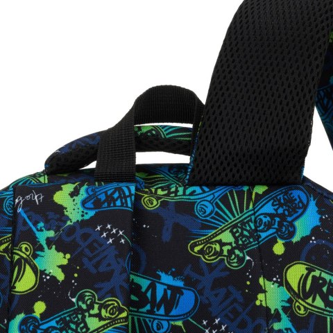 Szkolny plecak z poliestru pokryty wzorem w deskorolki - Peterson